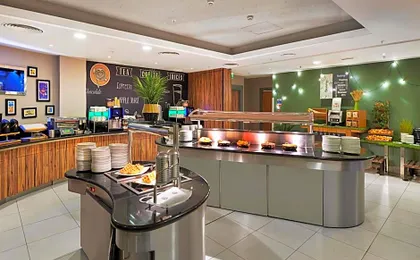 Novotel London West