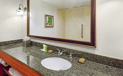 DoubleTree by Hilton Raleigh - Durham Airport at Research Triangle Park