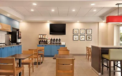 Country Inn & Suites by Radisson, Bradenton-Lakewood Ranch, FL