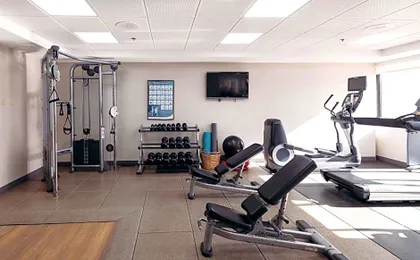 Hotel MdR Marina Del Rey- A DoubleTree By Hilton