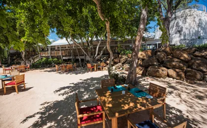 Azuri Resort by Life in blue