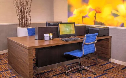 Courtyard by Marriott Richmond West