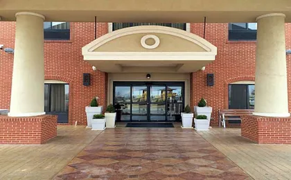 Holiday Inn Express & Suites Oklahoma City West-Yukon by IHG