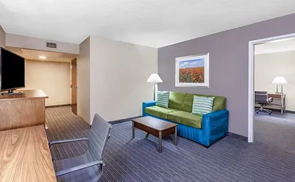 Holiday Inn Hotel & Suites Oklahoma City North By IHG