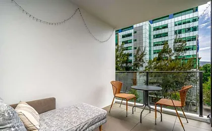 Modern 2BR Apartment in the Heart of the City