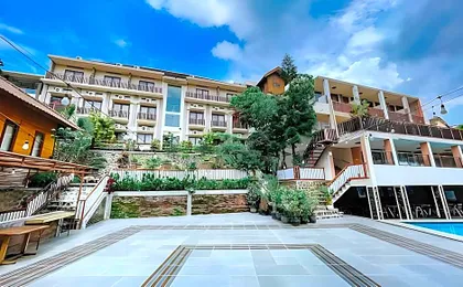SPENCER GREEN HOTEL