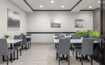 La Quinta Inn & Suites by Wyndham Auburn