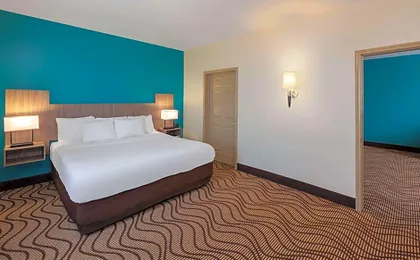 La Quinta Inn & Suites by Wyndham Midland North