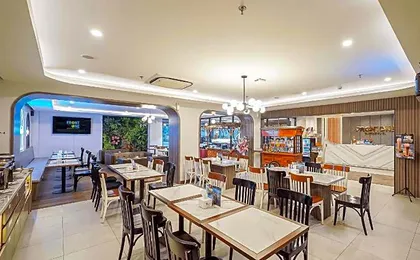Front One Boutique Hotel Taman Anggrek