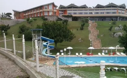 Ficare Laguna Tourist Hotel