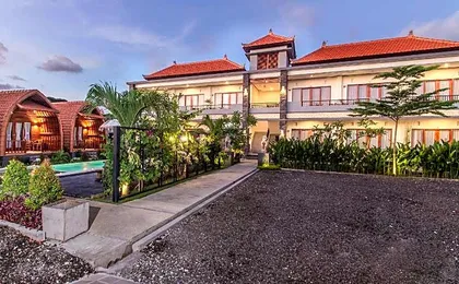 Mailaku House