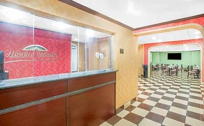 Howard Johnson by Wyndham North Bergen