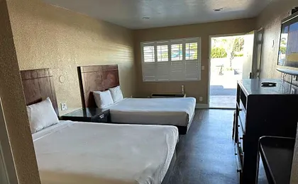 Dixie Orange County Hotel