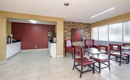 Red Roof Inn Acworth - Emerson / LakePoint South