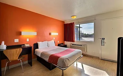 Motel 6 Laredo, TX - South