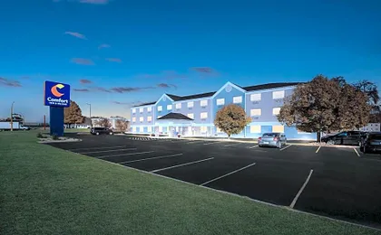 Comfort Inn & Suites Mason City - Clear Lake