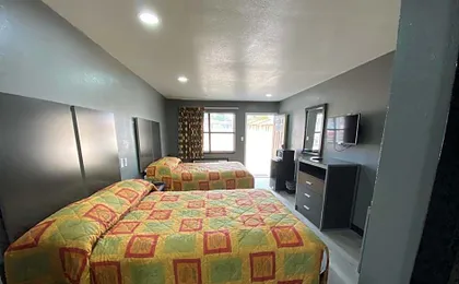 Town House Motel