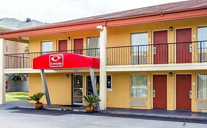 Econo Lodge Coliseum