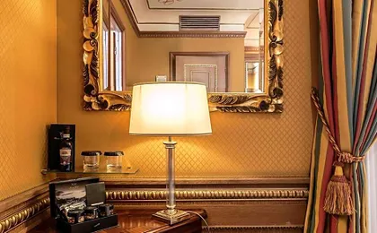 River Palace Hotel