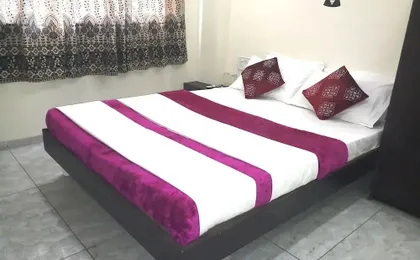 Hotel Royal Front Residency
