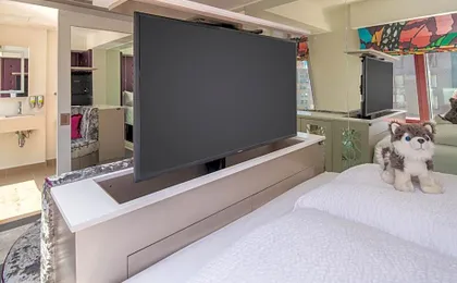 Staypineapple, An Artful Hotel, Midtown