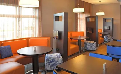 Courtyard by Marriott Youngstown Canfield