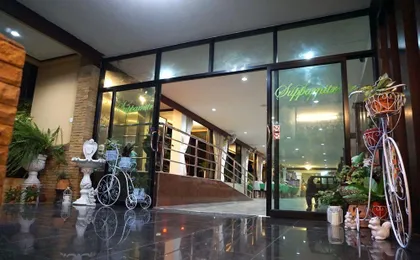 Suppamitr Villa Hotel