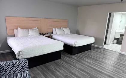 Travelodge by Wyndham Redding CA