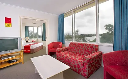 Chasely Apartment Hotel
