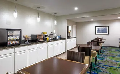 Days Inn by Wyndham Greenville
