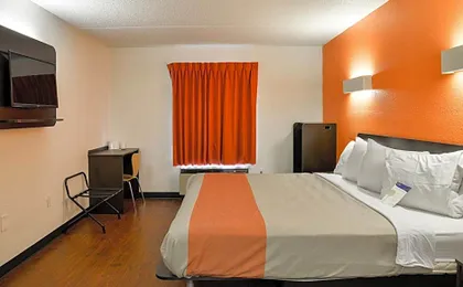 Motel 6-Toledo, OH