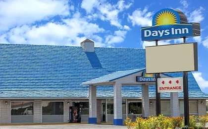 Days Inn by Wyndham Seymour