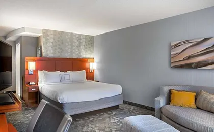 Courtyard by Marriott Denton