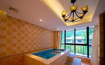 Tianshui Maiji Mountain Hot Spring Tourism Hotel