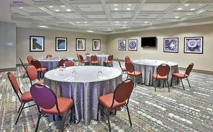 Embassy Suites By Hilton Columbus Airport