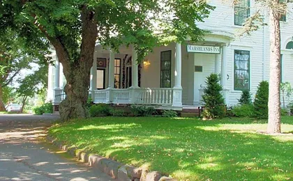 Marshlands Inn