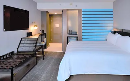 Renaissance Reno Downtown Hotel & Spa
