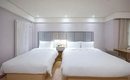 Ji Hotel (Beijing Bai Yun Guan)