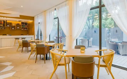 Atour Hotel (Mogan Mountain)