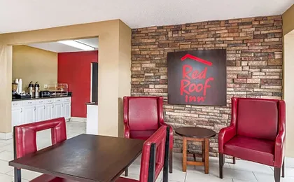 Red Roof Inn Acworth - Emerson / LakePoint South