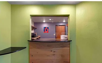 Studio 6 Extended Stay Birmingham Pelham AL