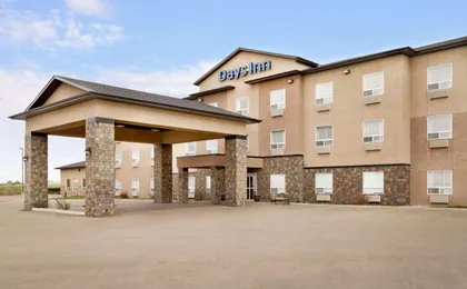 DAYS INN BY WYNDHAM INNISFAIL