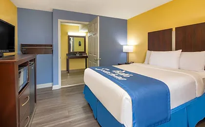 Days Inn by Wyndham Muscle Shoals Florence