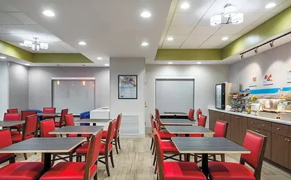 Holiday Inn Express Hotel & Suites Bartow By IHG