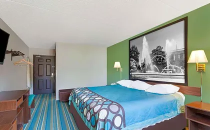 Super 8 by Wyndham Harrisburg Hershey West