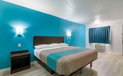 Motel 6-Metropolis, IL