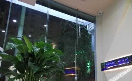 Heng 8 Chain Hotel (Ziyun Getu North Road)