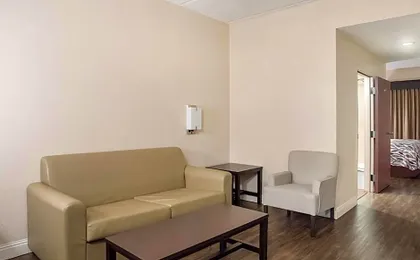 Red Roof Inn Tupelo
