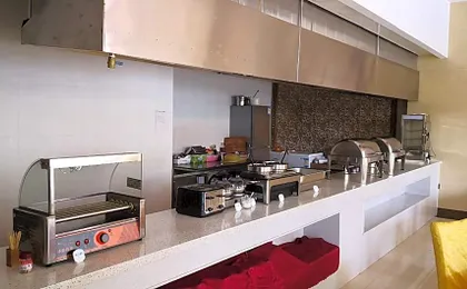 Hanting Hotel Huanggang Hong'an Wo'erma Plaza