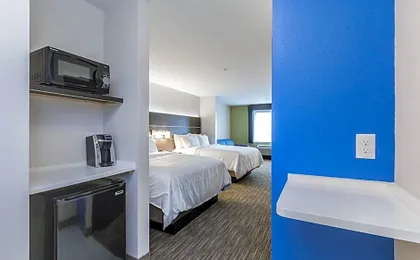 Holiday Inn Express and Suites- South Bend Casino By IHG